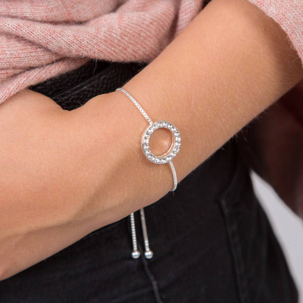 Circle Halo Crystal Pull Bracelet: Silver